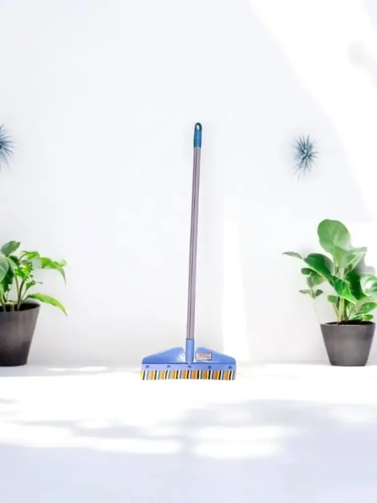 Wiper Plastic (16 Inch Classic)